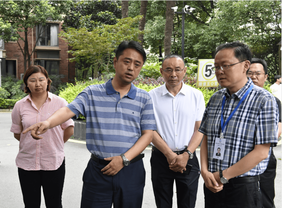 县委书记刘刚调研我县城市管理工作
