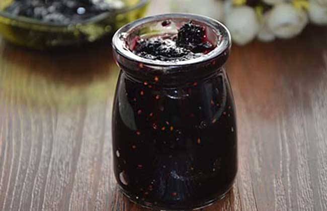 作用|桑葚酒的功效作用如此之大，这样酿桑葚果酒，不仅作用大而且易存放