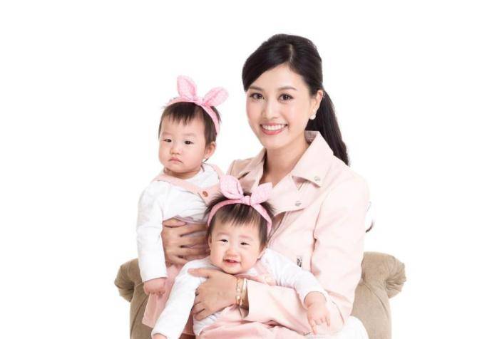 生活|恭喜！37岁女星二胎得子，嫁豪门7年，已育有双胞胎女儿生活幸福