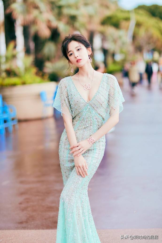 身材|原来古力娜扎那么美！花仙子长裙仙气十足，轻盈浪漫不失活力