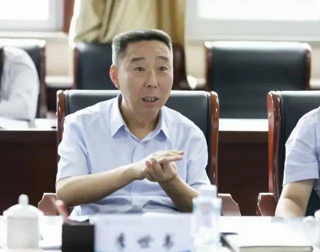 神木市委副书记,市长李世书在神木职院调研职业教育发展工作