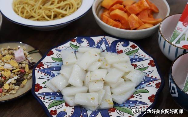 美食|孩子的早餐怎么吃？我从来不发愁，今天花十来分钟就做了一桌