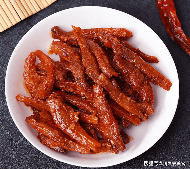 辣味|建议:逛大润发时,看到这些辣味零食别小气,香辣过瘾特解馋!