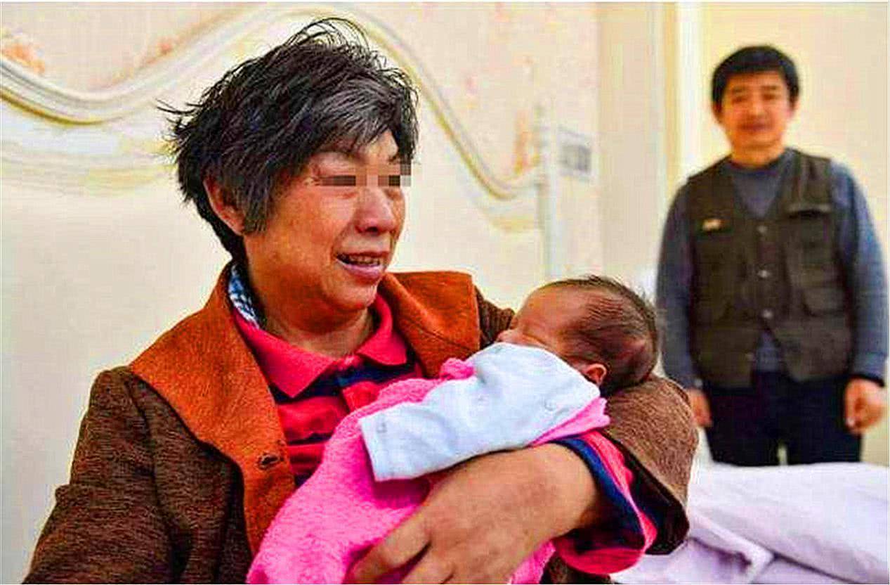 状况|“我就想生个儿子！”50岁高龄产妇拼二胎，娃出生后家庭破裂了
