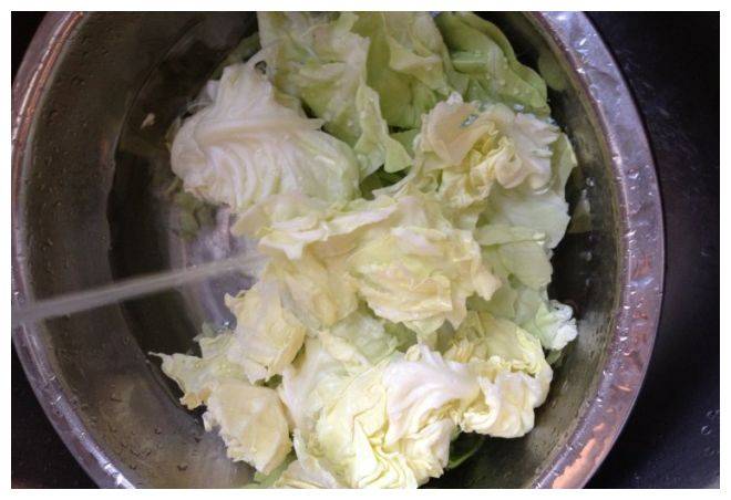 时间|这菜5元做一锅，全家围着吃！酸甜可口，早餐都省了，赛过面条