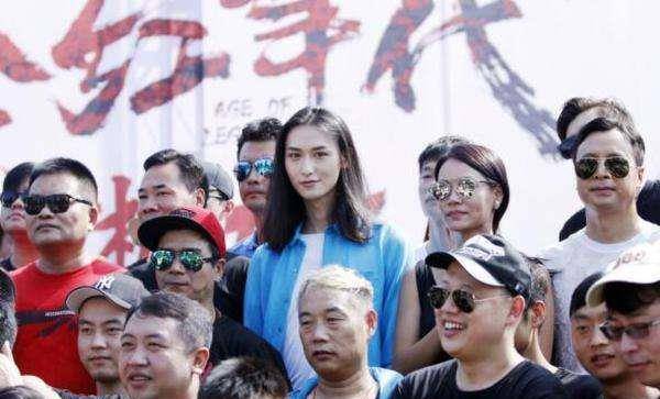 因为|天生长着一张雕刻般的脸，娱乐圈中让人过目不忘的颜值只有他！