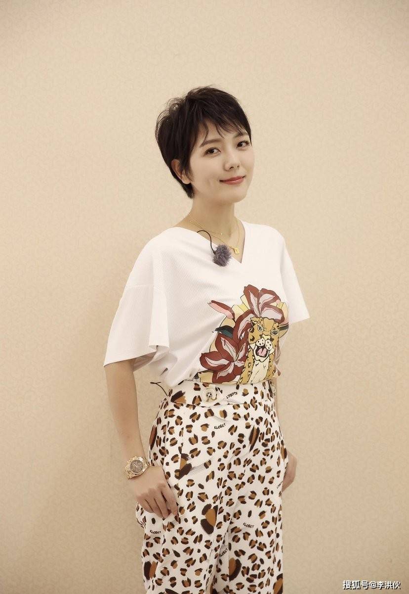 原创汪涵妻子杨乐乐被强制执行14万，知情人士透露：她有苦衷