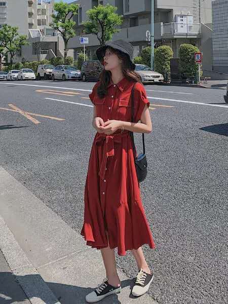 颜色|衬衫裙应该怎么穿？5种不同款式的穿搭，帮你成为夏天清爽小仙女