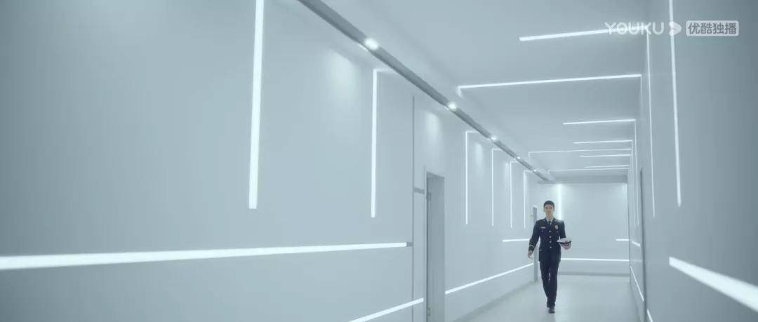 职业|《你好，火焰蓝》又是一部披着“职场皮”的爱情剧？