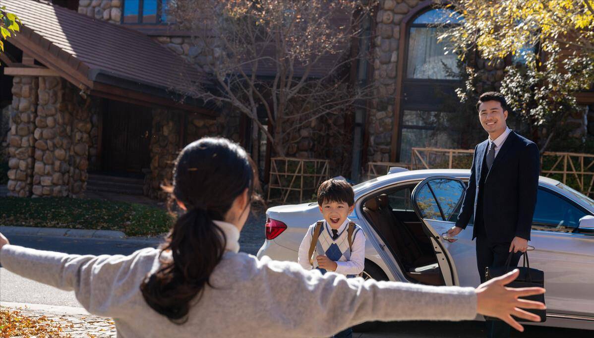 因为|晚接孩子放学为何容易“毁”掉他?孩子内心感受,很少有父母明白
