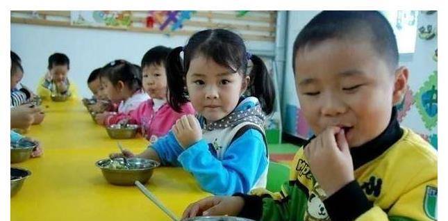 因为|上幼儿园前做好这些事儿,3岁宝宝不哭闹,更容易融入幼儿园生活