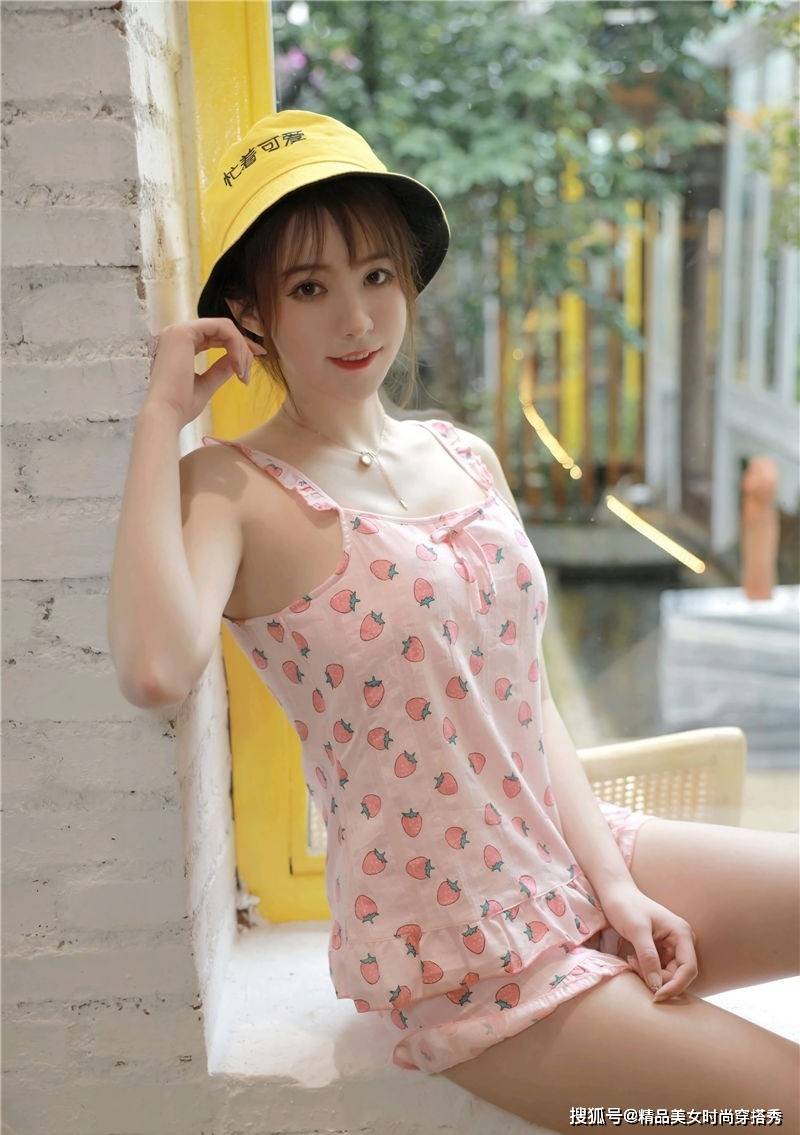 胸口|背心套装款式的家居服,清凉舒适,在家穿真的很舒服