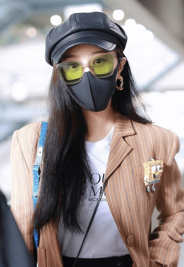 设计|范冰冰无戏可拍衣品也下滑,白T拼接纱裙显廉价,只有帽子是亮点