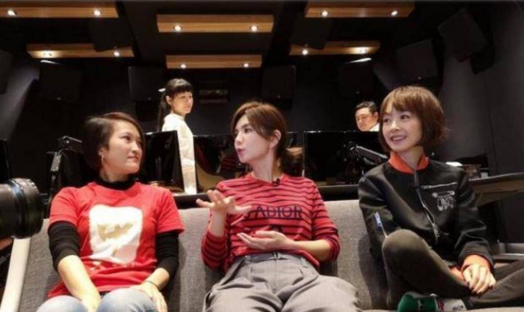 现实|Ella节目中哭着向老公道歉，老公一直反对要二胎，这个原因太现实