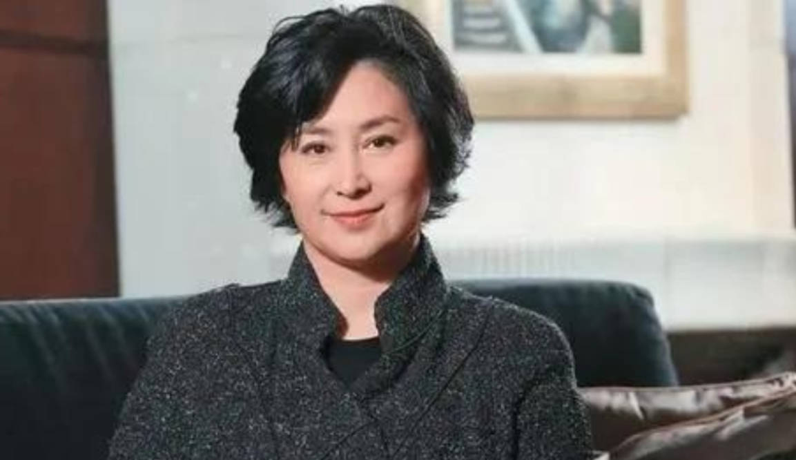 何超琼有几个保镖 85b8fece878948349c4ffa8304048d56.jpeg