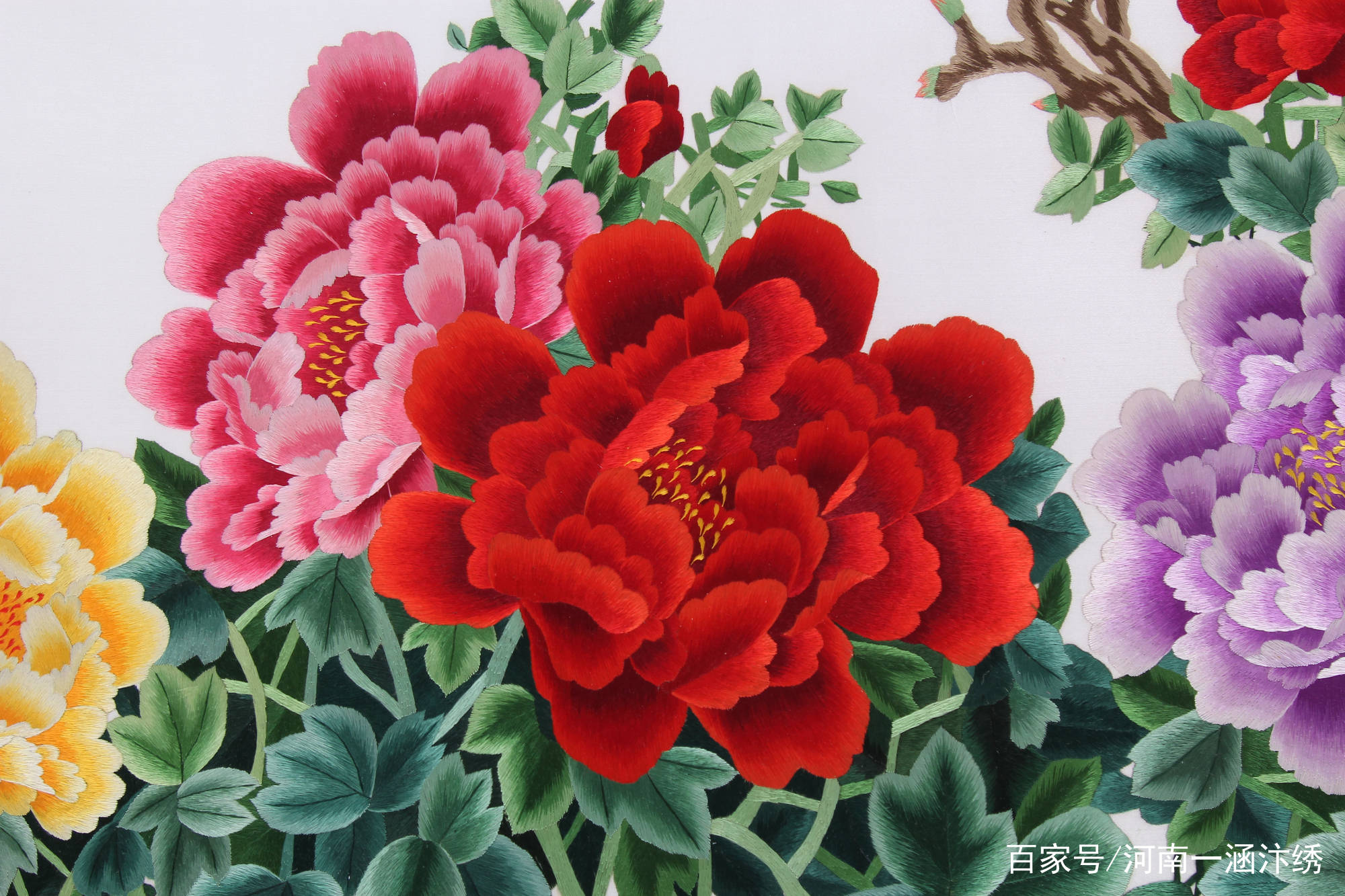 晒一晒刺绣里的盛世牡丹手中针线汴绣秒变装饰画很难不收藏