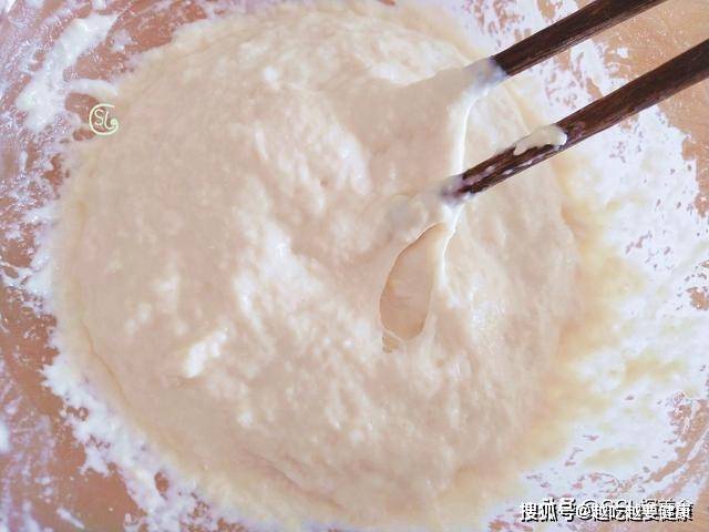 做法|南瓜和紫薯这个做法还是第一次见,松软香甜,学会早餐不发愁