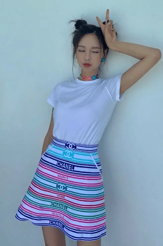 下半身|你接受这碗狗粮吗？沈梦辰把“海涛裤子”当裙穿，瘦出无赘肉腰