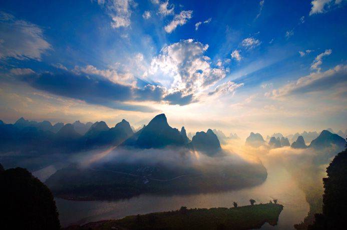桂林标志山必游的是哪几座？