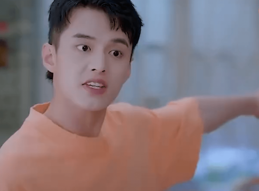 李溪芮|嘉行小花比肩热巴，离开杨幂后混成18线，新剧搭档不知名男演员