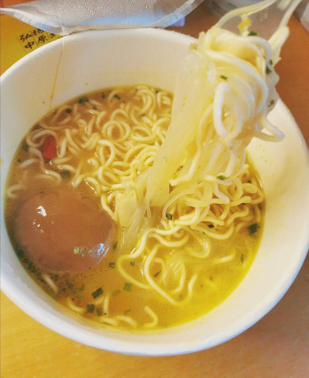 不管身处何方,那口方便面的味道还是忘不了_杨掌柜