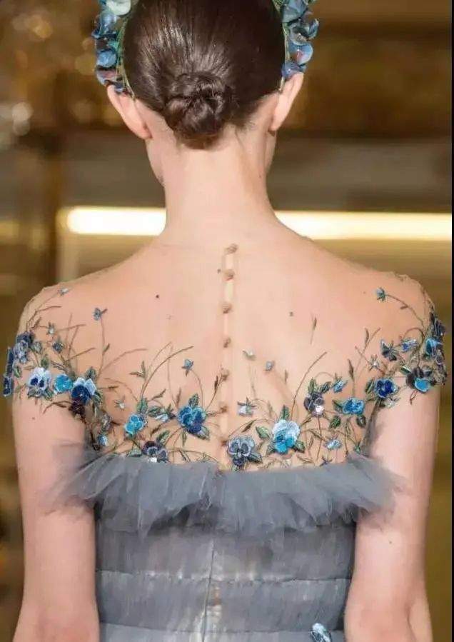 一生一世|蝴蝶堂 | AERENEY：花卉里，藏着时髦的夏天