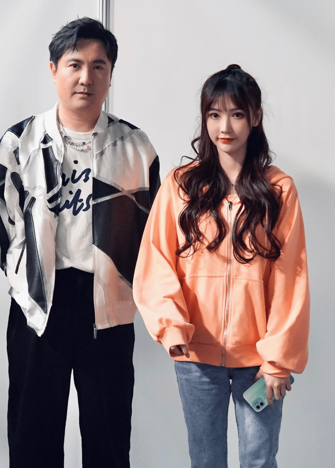 在新秀公会赛道当中夺下第一名的公会是娱猫公会,在这贡献榜前三名中