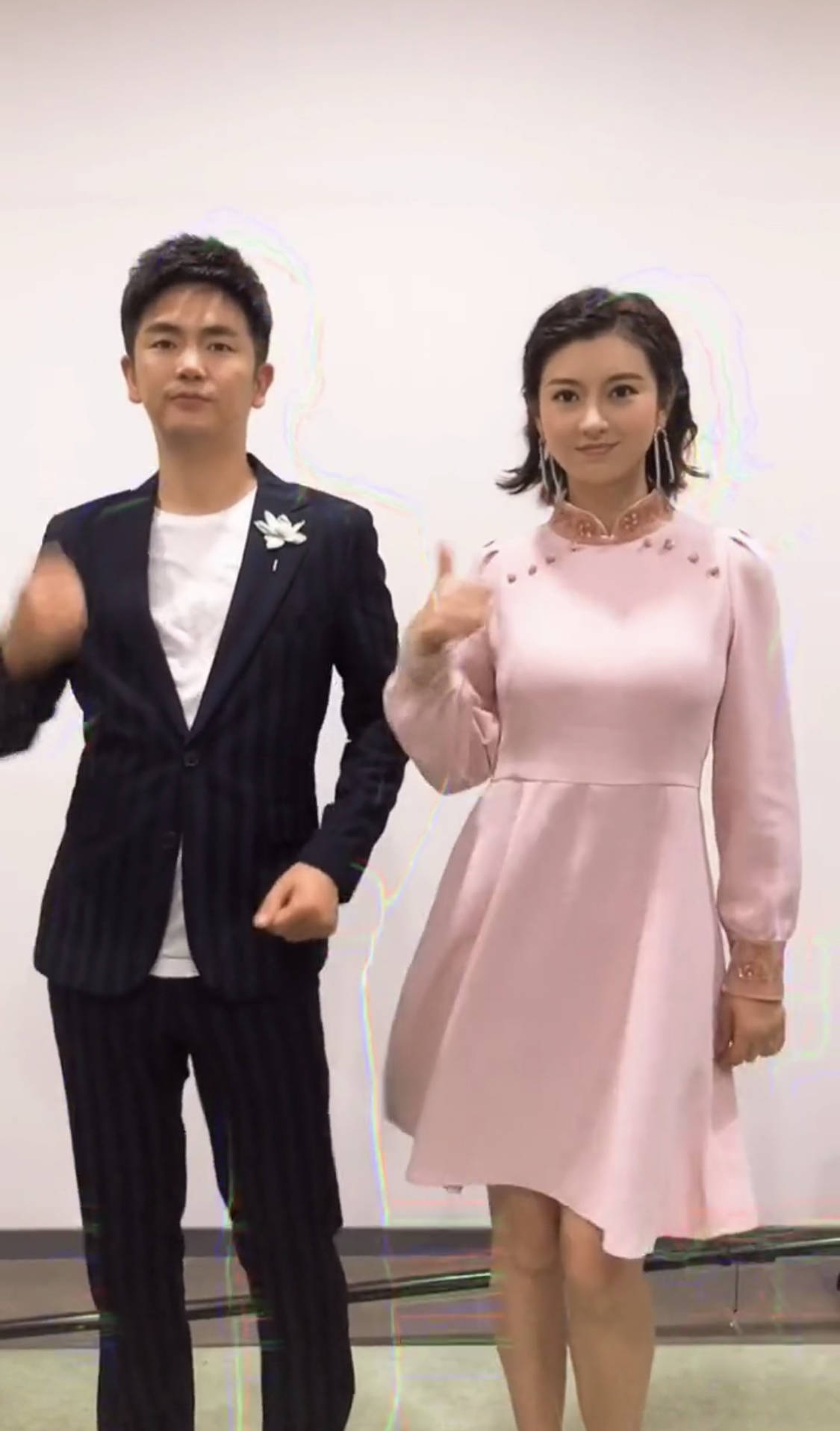 温太医|爷青回:“温太医”与“眉姐姐”罕见同框,简约搭配,仍有CP感