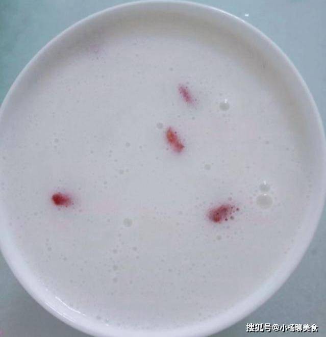 黄豆|这东西，女人最该吃，淡化斑点，皮肤白皙，更有弹性