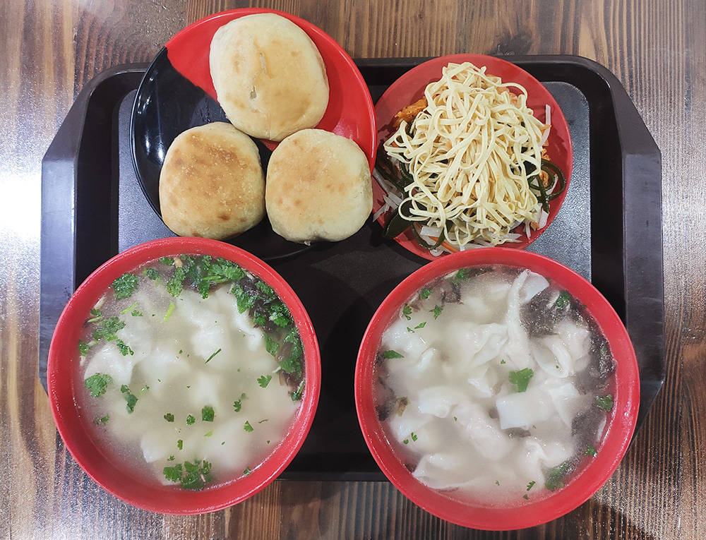 南七馄饨你们都吃过吗 鸡丝馄饨和三鲜馄饨有啥区别呀 老曲