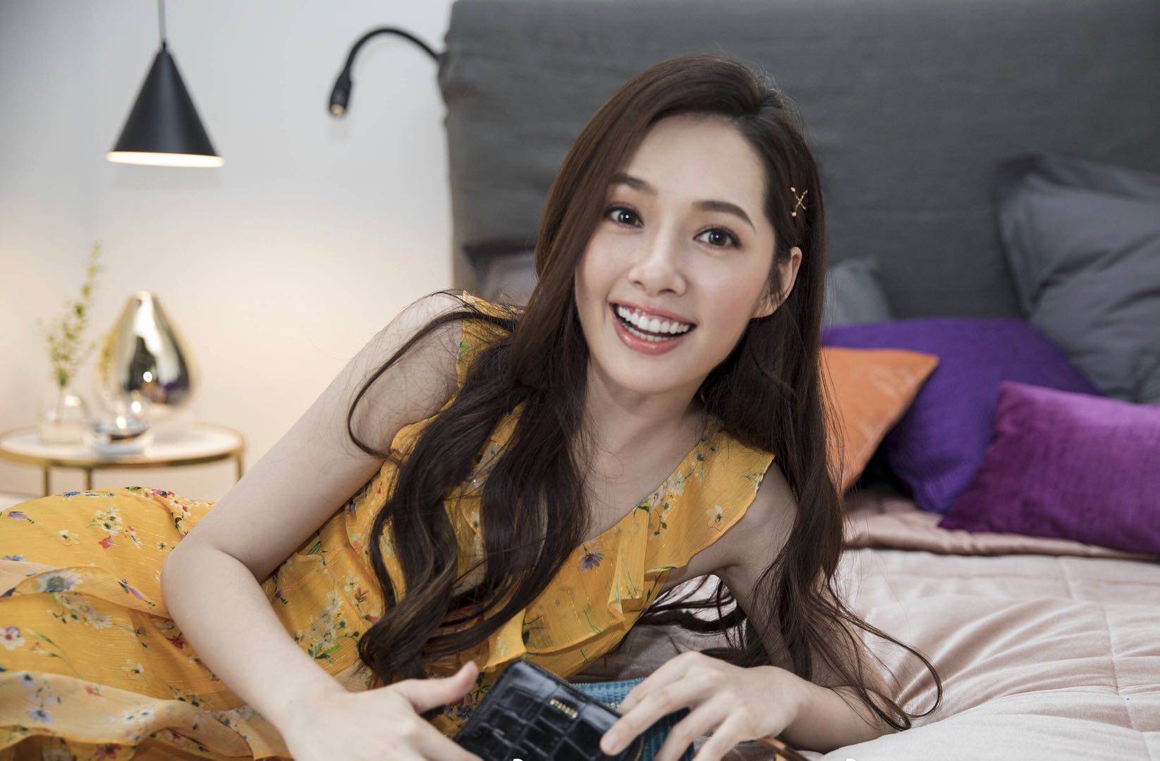 郭碧婷|女星都爱穿的碎花裙,郭碧婷佘诗曼好优雅,辣妈谢娜张子萱太少女