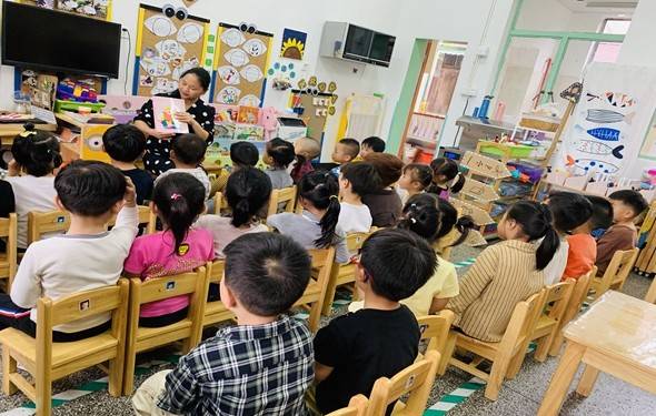 什么|“专科生凭啥教孩子？”大专生扎堆幼儿园老师，家长听闻不乐意了