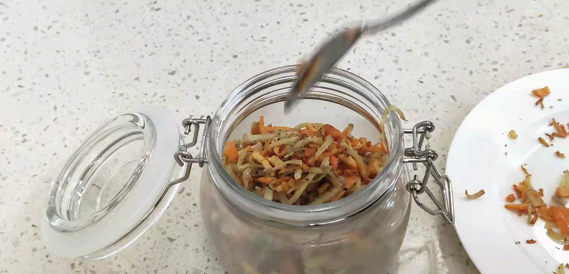 生姜喝风油精功效（梨和姜一起熬治咳嗽）
