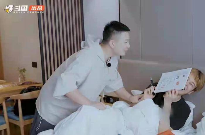 人气|《长沙来死狗》第四期将开启！畅玩密室太恐怖，陈死狗被吓哭了？