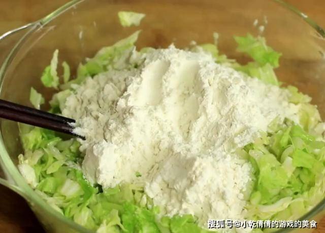 烧锅|这早餐煎饼是孩子最爱吃的，鲜嫩糯香还营养，2天吃不到都馋得慌