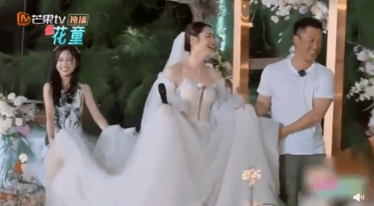 林峯|张馨月穿婚纱表白林峯，林峯承诺两年内办婚礼，吴宣仪被迫当花童