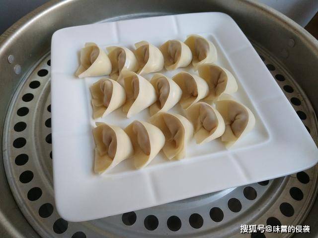 胡椒面|儿子点名要吃这早餐，简单快手，软乎喷香，每次都得吃上2大盘