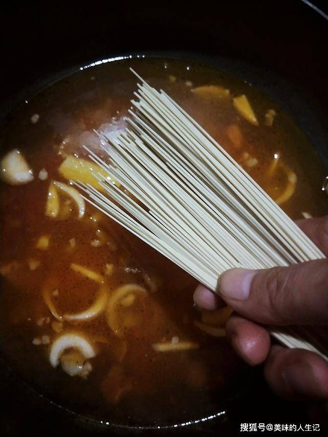 盛出|最近早餐全家迷上这款面，老公怪我做的太好吃，可它做法太简单了