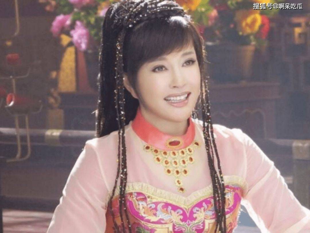 丫头|刘晓庆终于服老了，饰演金晨的奶奶，演技在线广获好评！