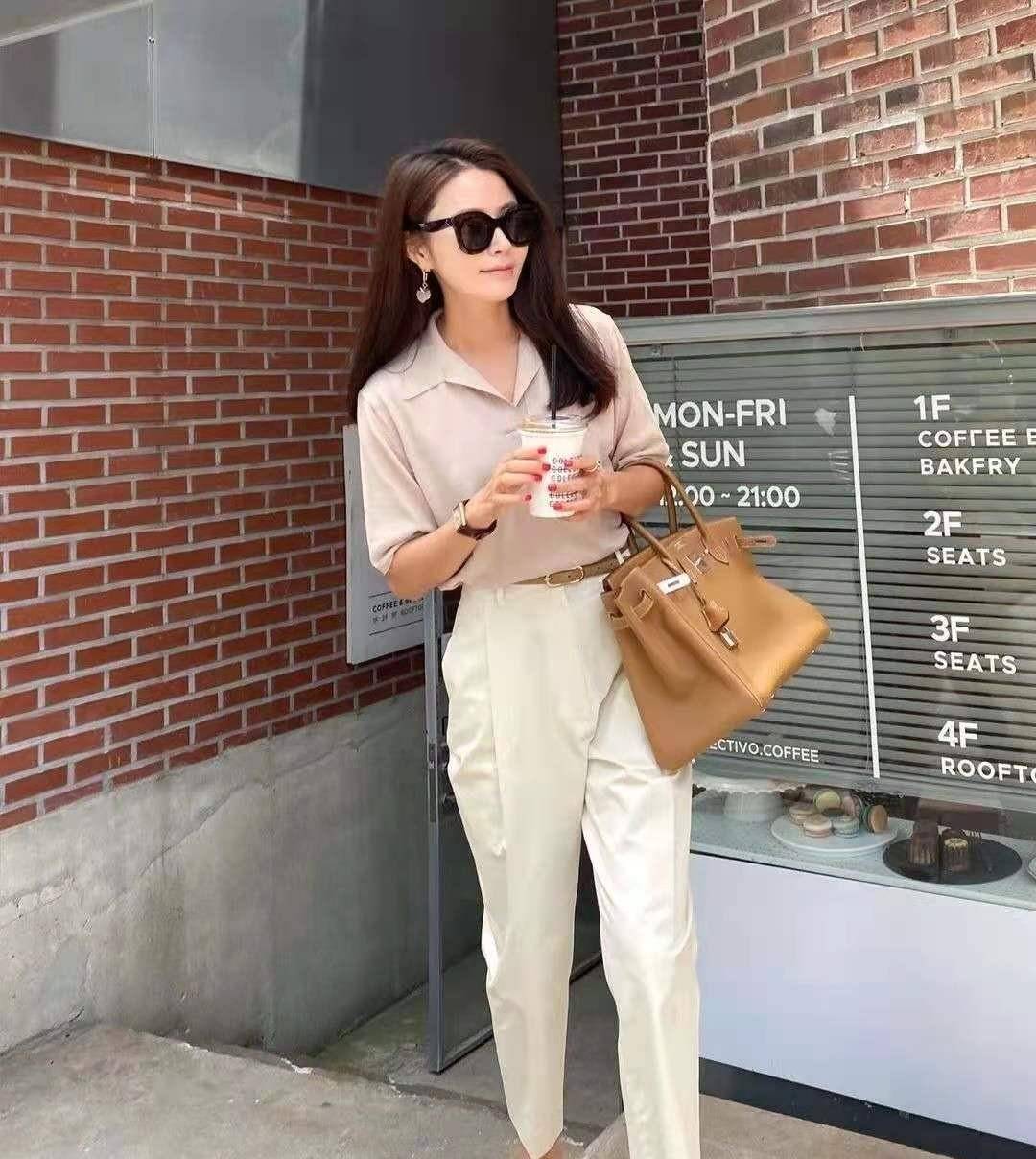 视觉|高级有质感的“短袖针织衫”，今夏流行这3种搭配，好看还超显瘦