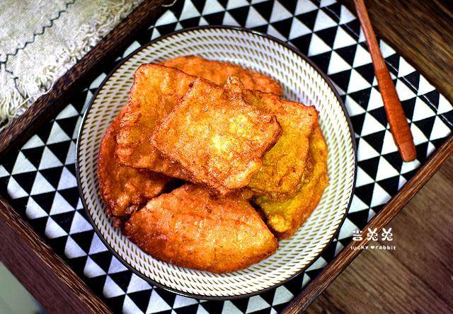 牛奶|吃不完的吐司怎么办?跟着我这么做,吐司变身美味小零食,香喷喷