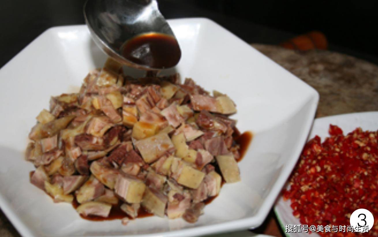 酸酸雞是四川成都農家江湖菜，酸中帶辣，辣中帶鮮，鮮中生香 熱愛美食 第5张