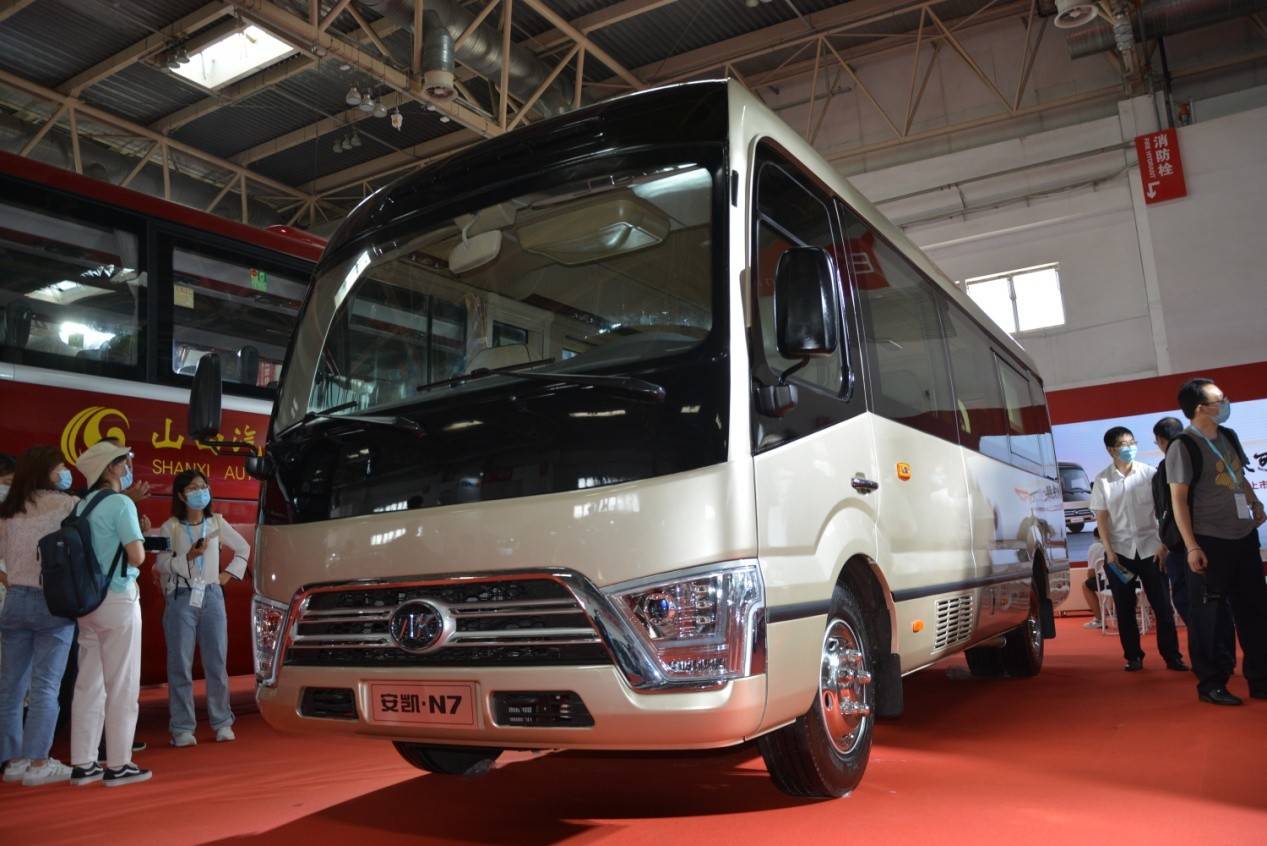 创领不凡!安凯新一代公商务车宝斯通n7重磅上市