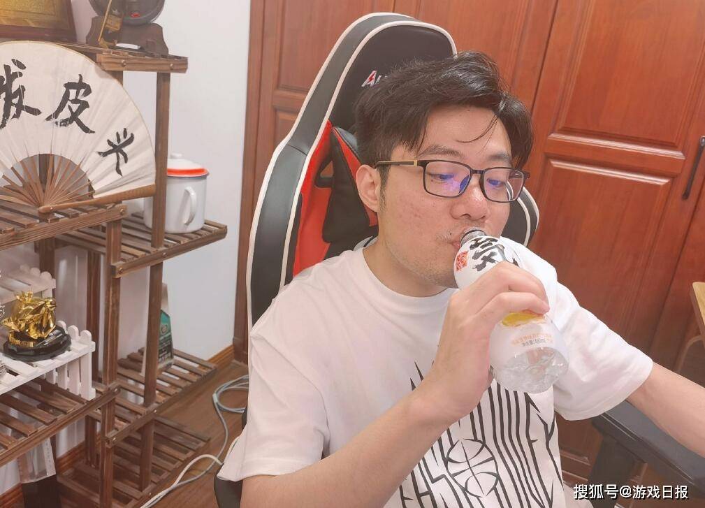 收入|跟旭旭宝宝没得比，大司马停播近半月，日均礼物不足1000块