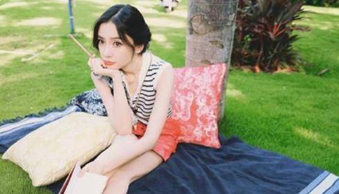 整体|Angelababy最近的穿搭好少女！把dior穿出大小姐感，尽显女神范儿