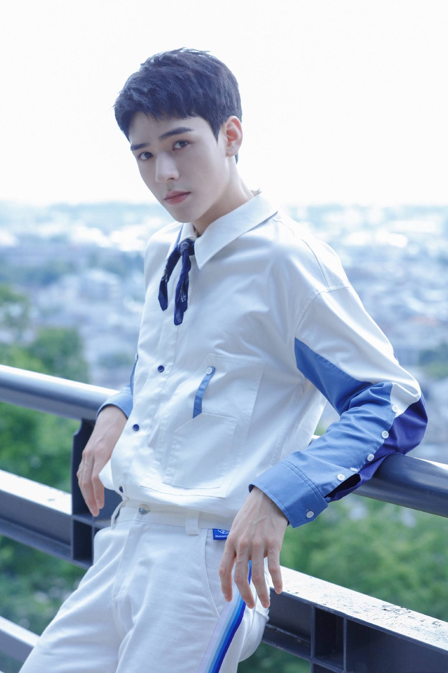 卫衣|《小美满》男主龚俊,颜值超高的小哥哥,私服穿搭又酷又帅