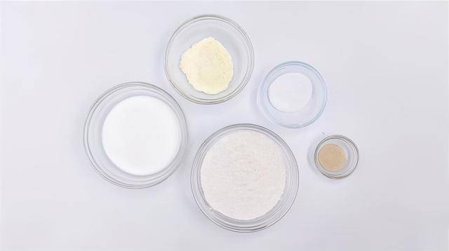 面团|馒头别总蒸，平底锅煎一下，酥脆香甜，孩子的零食都不用买了