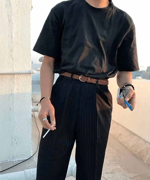整体|男人过了40岁，夏天别再“塞衣角”了，学会这3种穿搭，照样显高