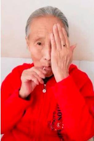 高手|化妆艺术，看百岁老人如何化妆？网友直呼高手无处不在