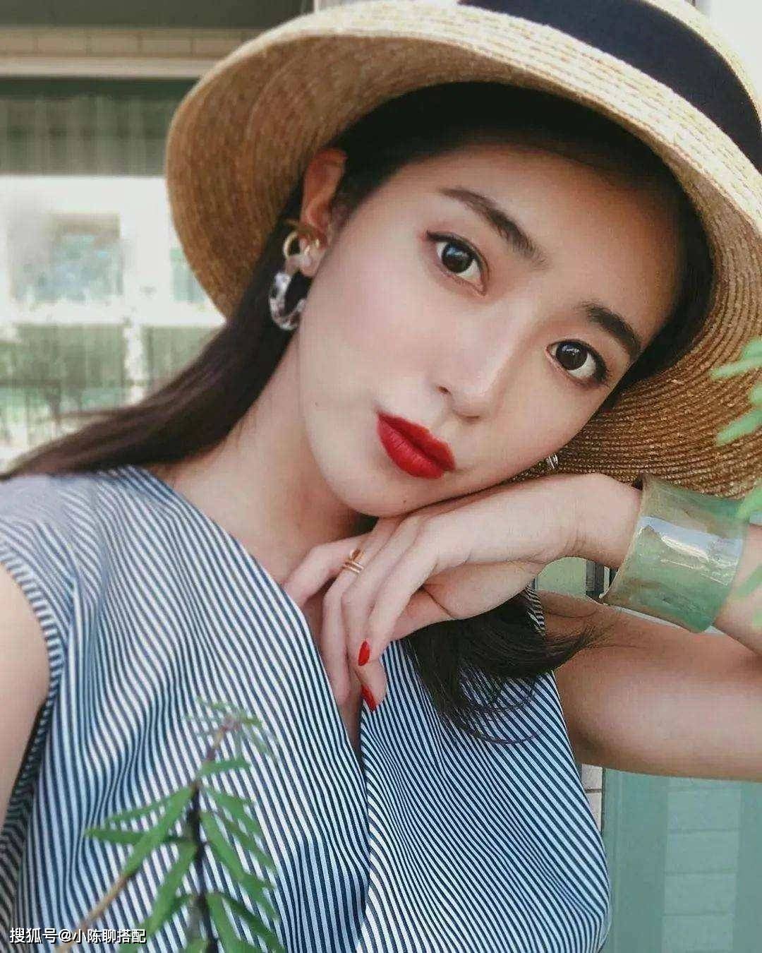 氛围|教科书级别的港风穿搭，竟然在一个日本博主身上找到了，品味真好